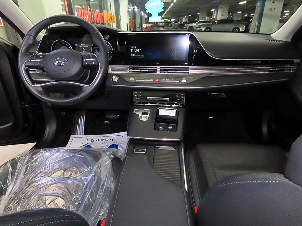 HYUNDAI Grandeur - Vista 10