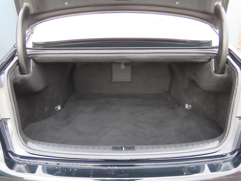 HYUNDAI Genesis - Vista 9