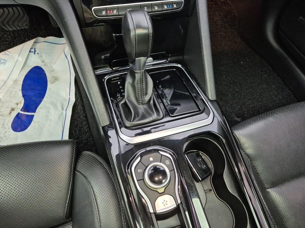 SAMSUNG SM6 - Vista 8