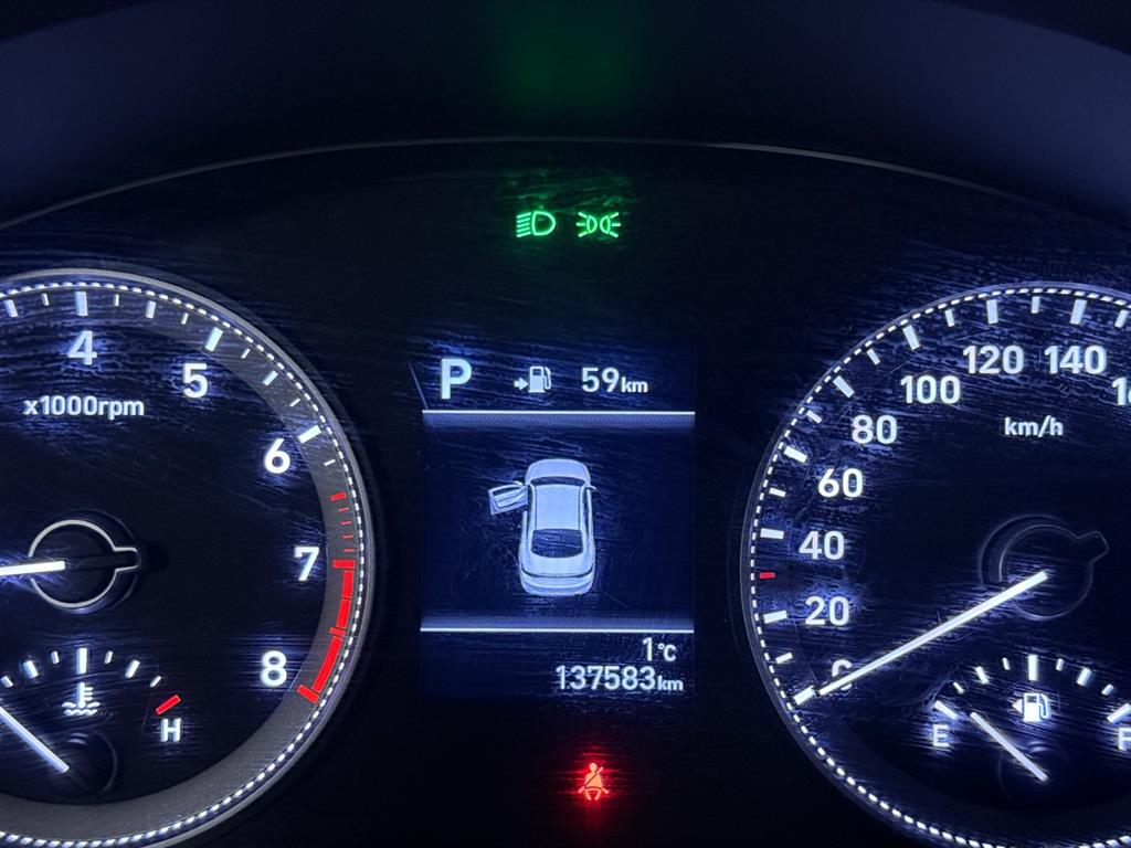 HYUNDAI Grandeur - Vista 5