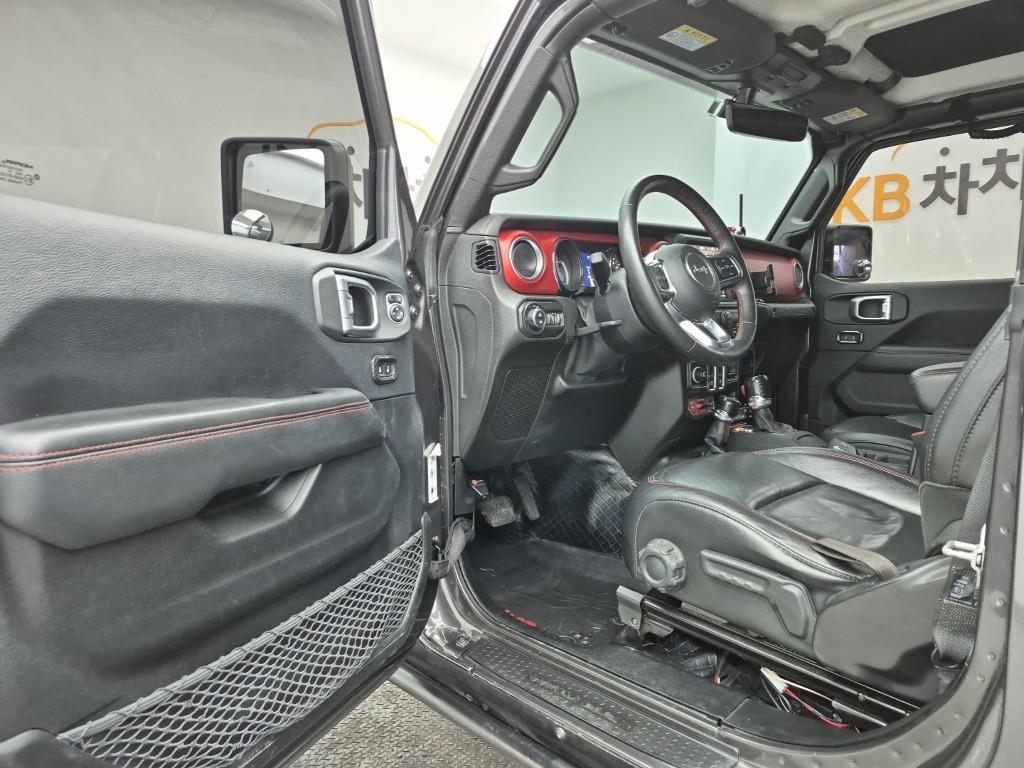 Jeep Wrangler 2019 Plateado - Importación desde Corea - HF Imports Iquique - Foto 17