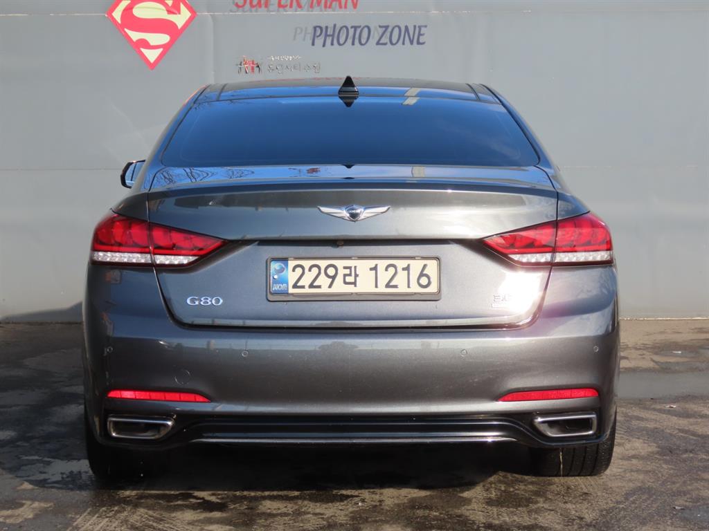 Genesis G80 - Vista 7