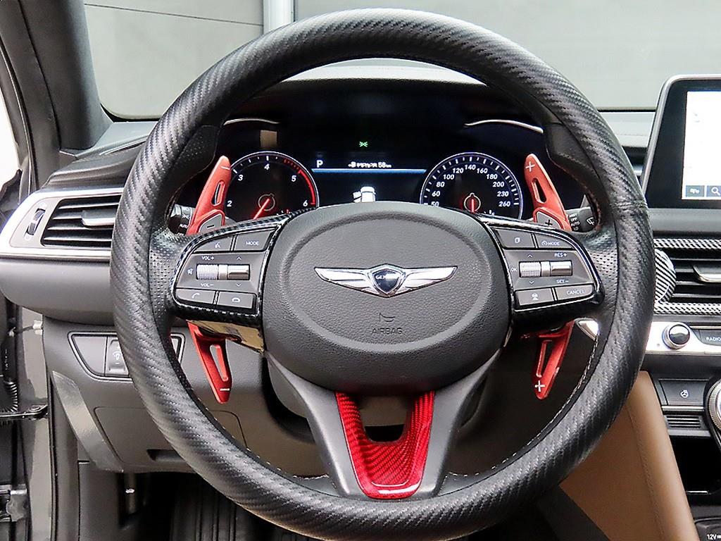 Genesis G70 - Vista 9