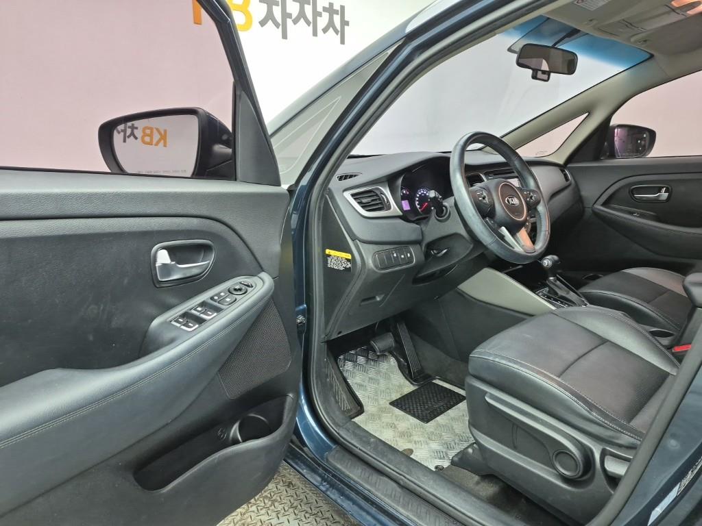KIA Carens 2017 Azul - Importación desde Corea - HF Imports Iquique - Foto 17