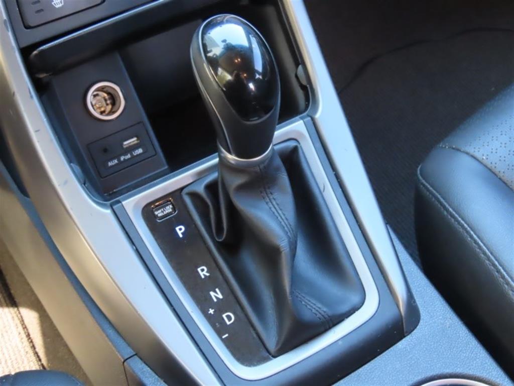 HYUNDAI Avante - Vista 11