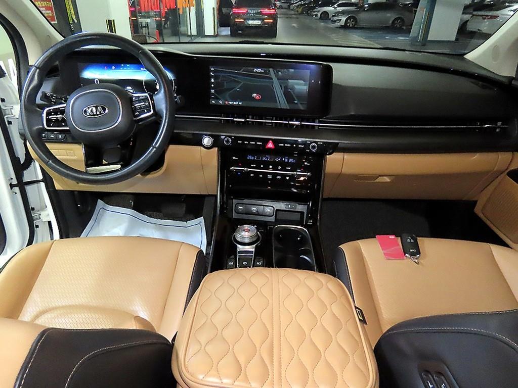 KIA Carnival - Vista 10