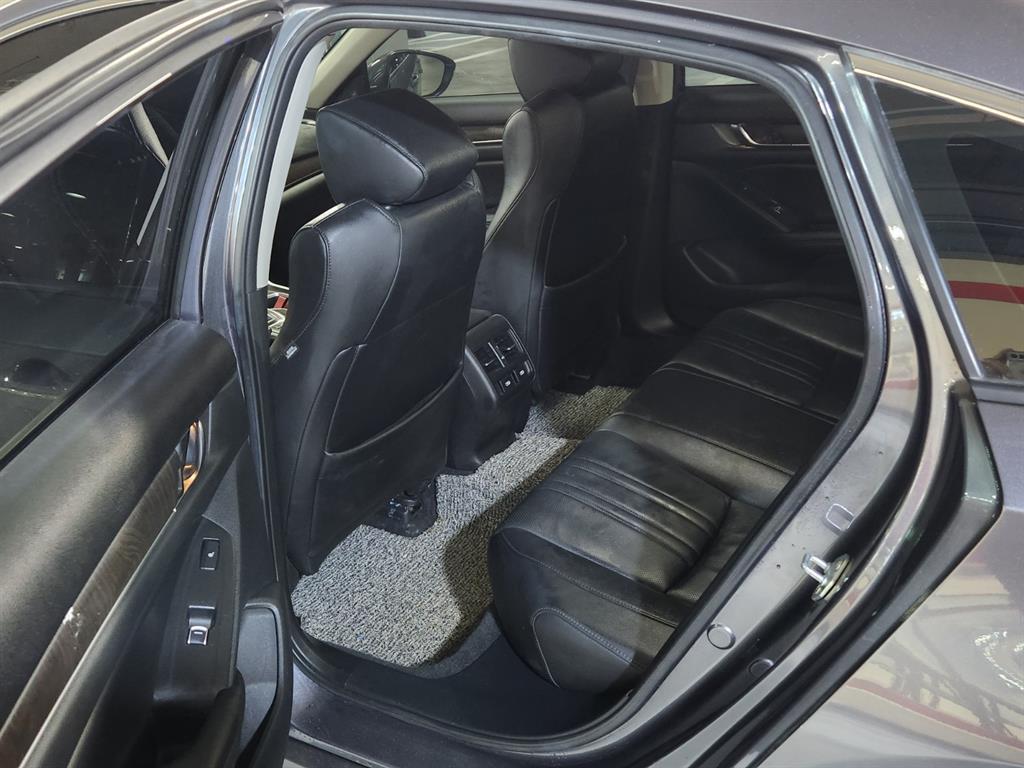 Honda Accord - Vista 7