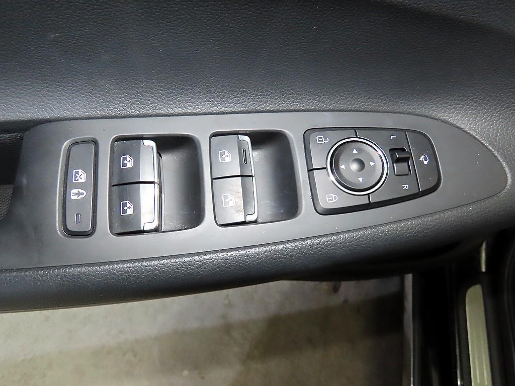 HYUNDAI Grandeur 2020 Negro - Importación desde Corea - HF Imports Iquique - Foto 13