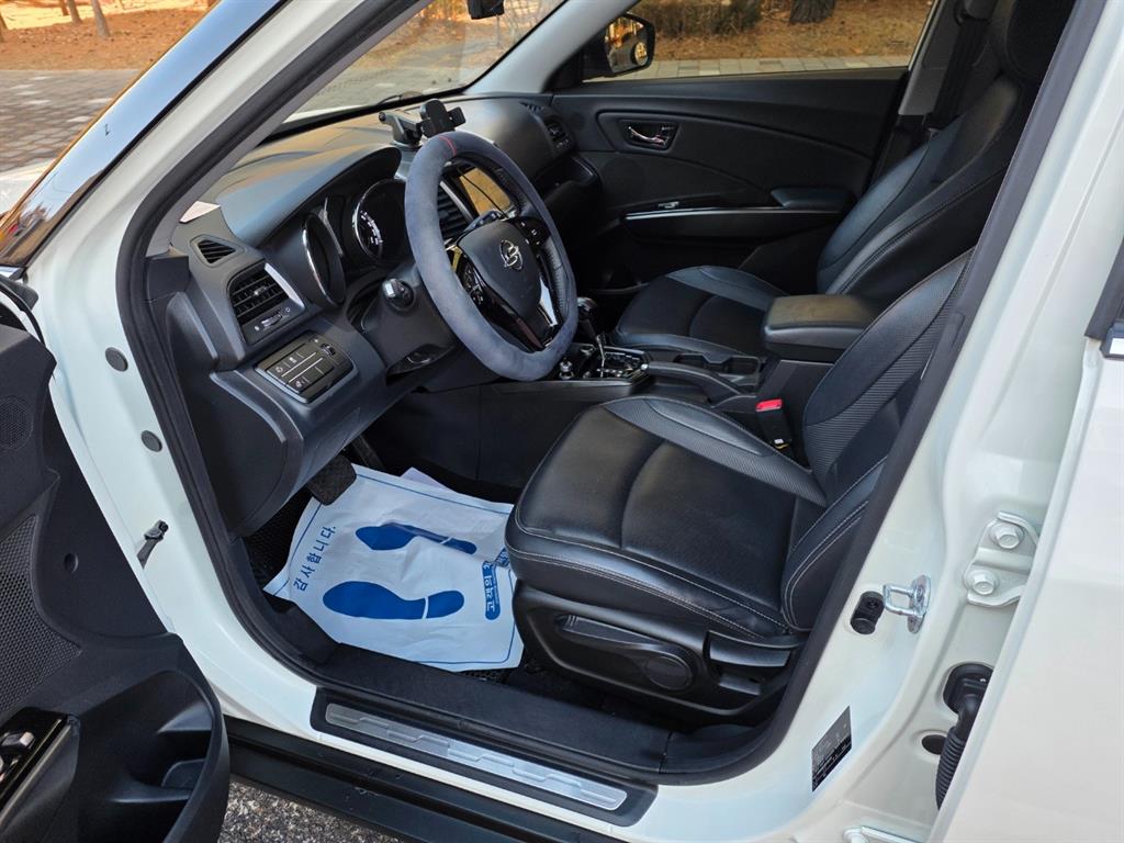 Ssangyong Tivoli - Vista 10