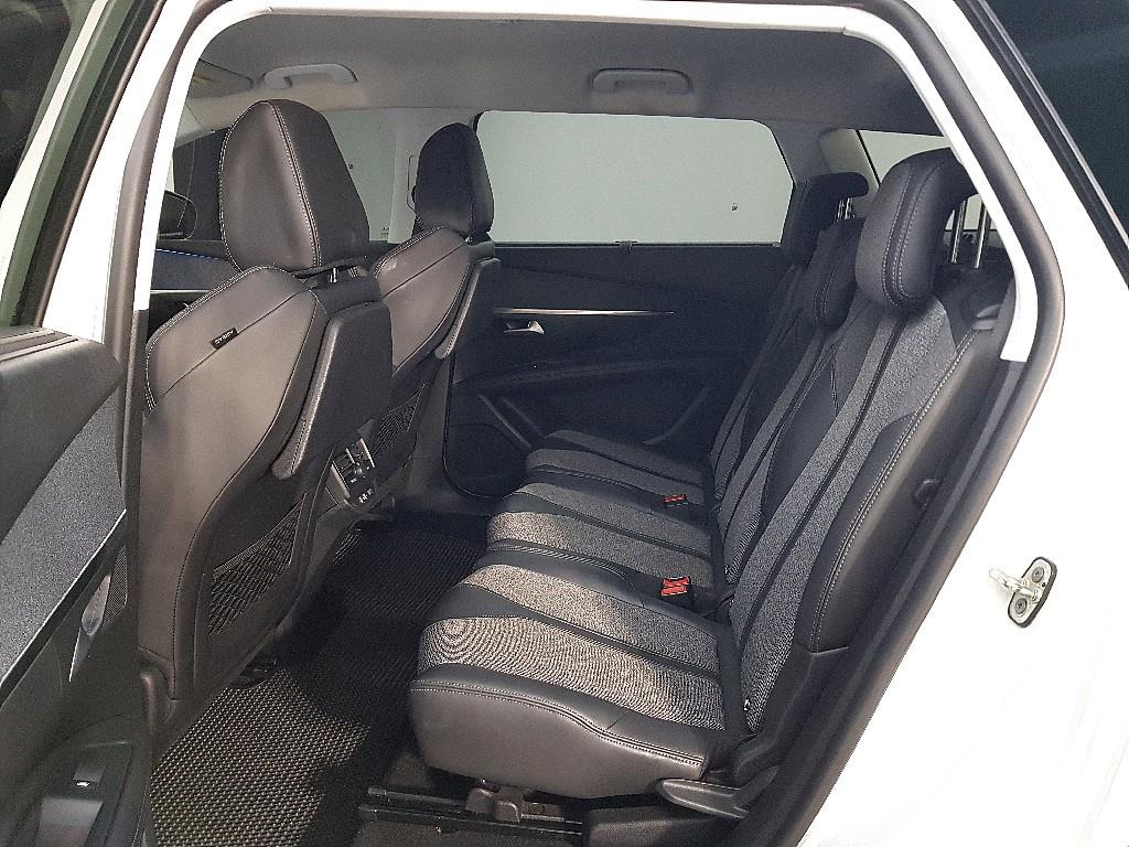 Peugeot 5008 - Vista 9