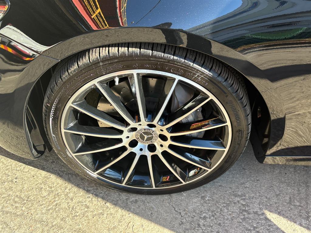 Mercedes Benz E class - Vista 8