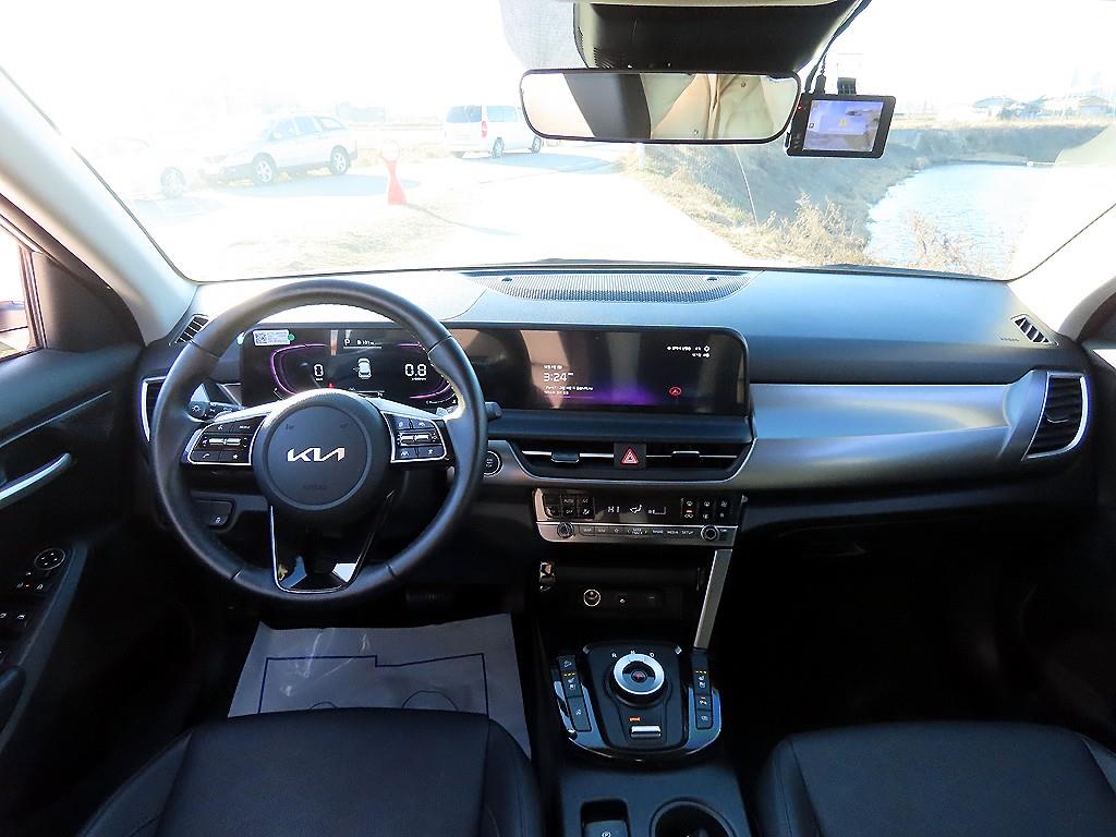 KIA Seltos - Vista 9