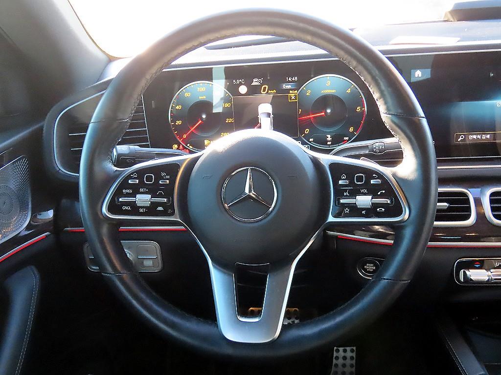 Mercedes Benz GLE Class - Vista 7