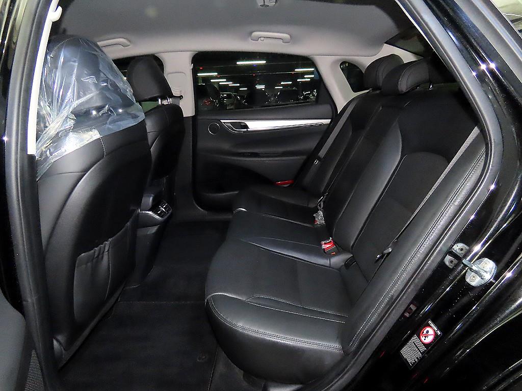 HYUNDAI Grandeur - Vista 7