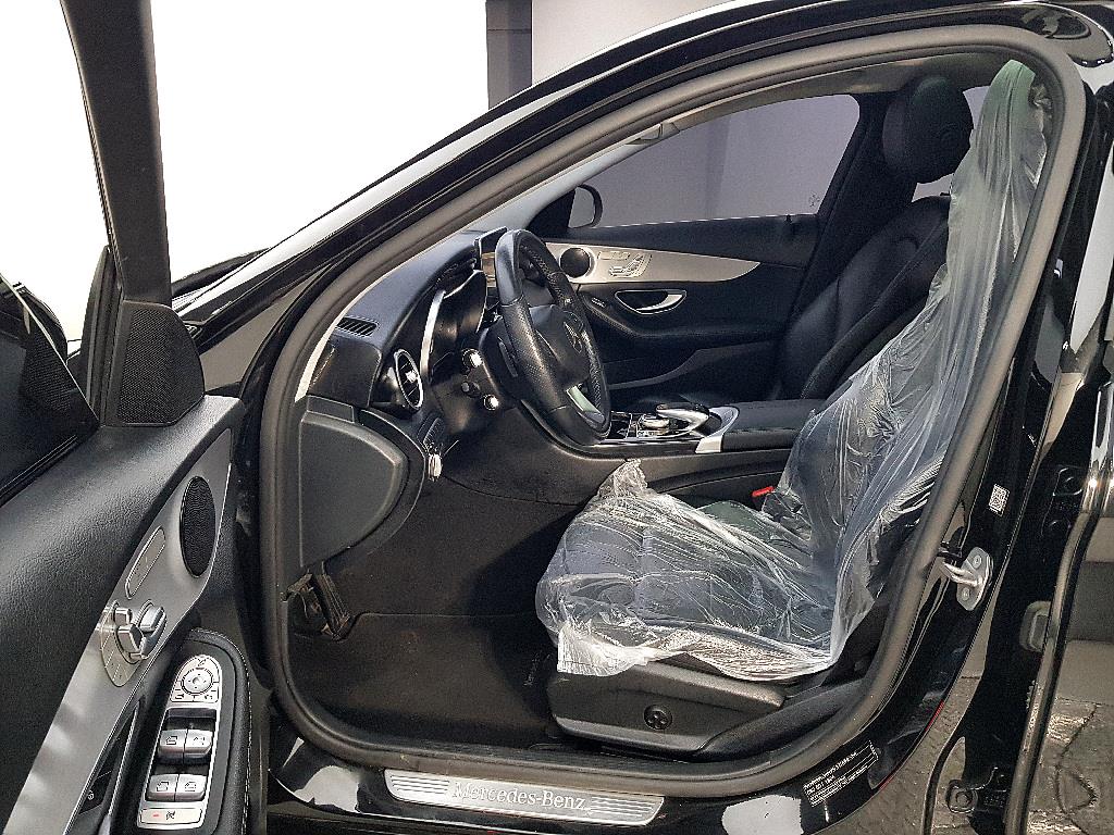 Mercedes Benz C Class - Vista 8