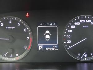 HYUNDAI Sonata - Vista 12