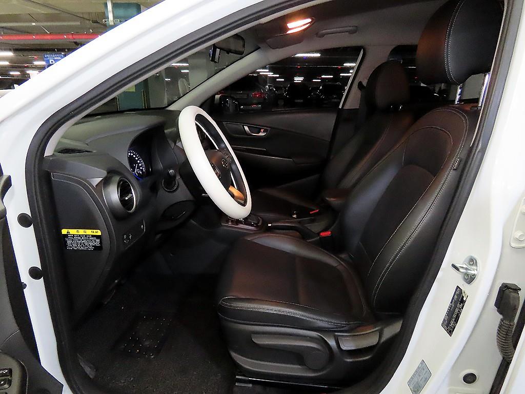 HYUNDAI Kona - Vista 6