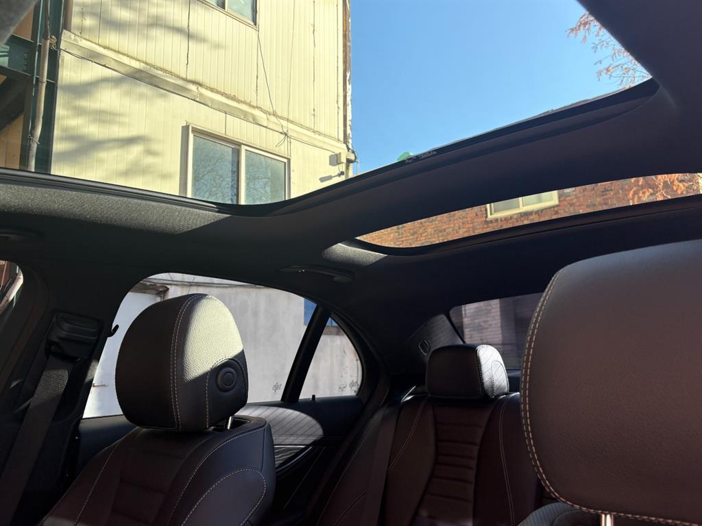 Mercedes Benz E class 2023 Negro - Importación desde Corea - HF Imports Iquique - Foto 19