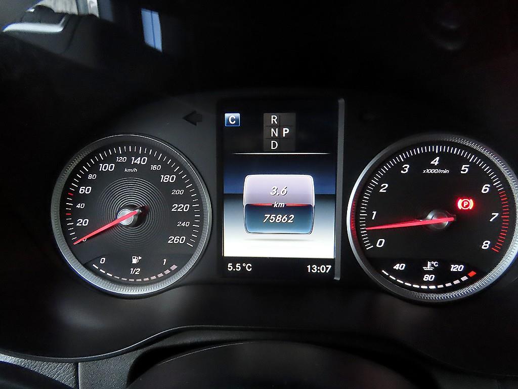 Mercedes Benz GLC Class - Vista 9