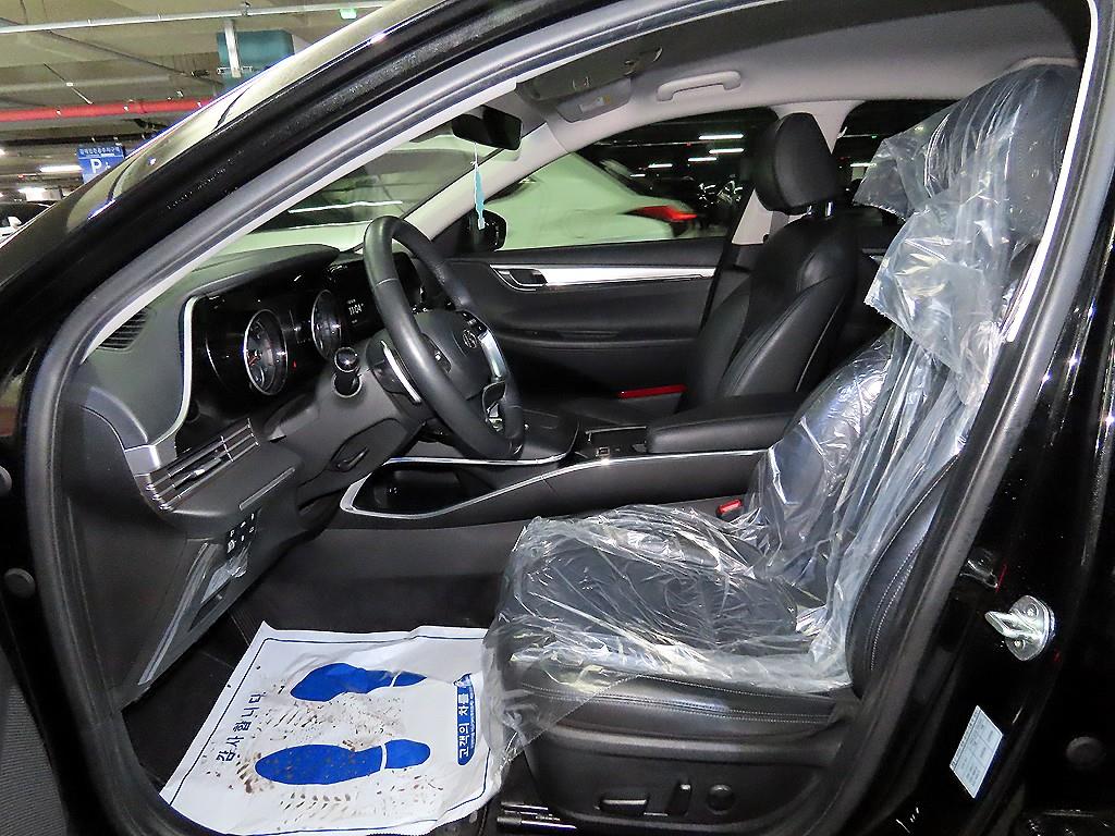 HYUNDAI Grandeur - Vista 6