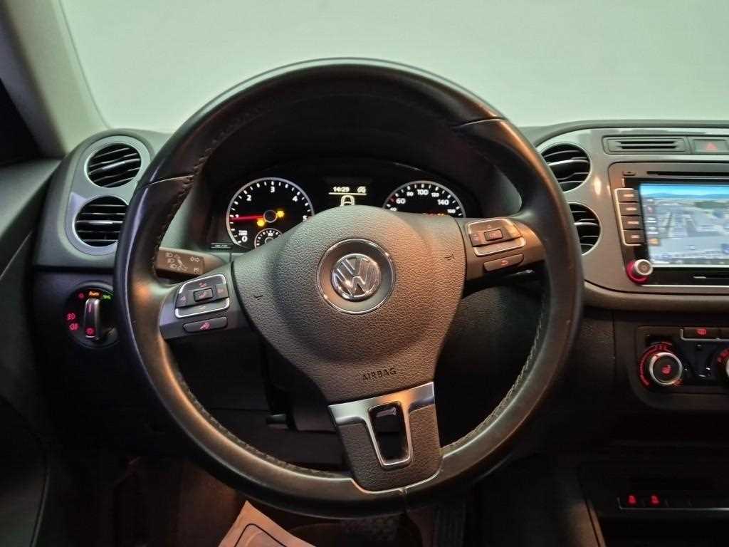 Volkswagen Tiguan - Vista 9