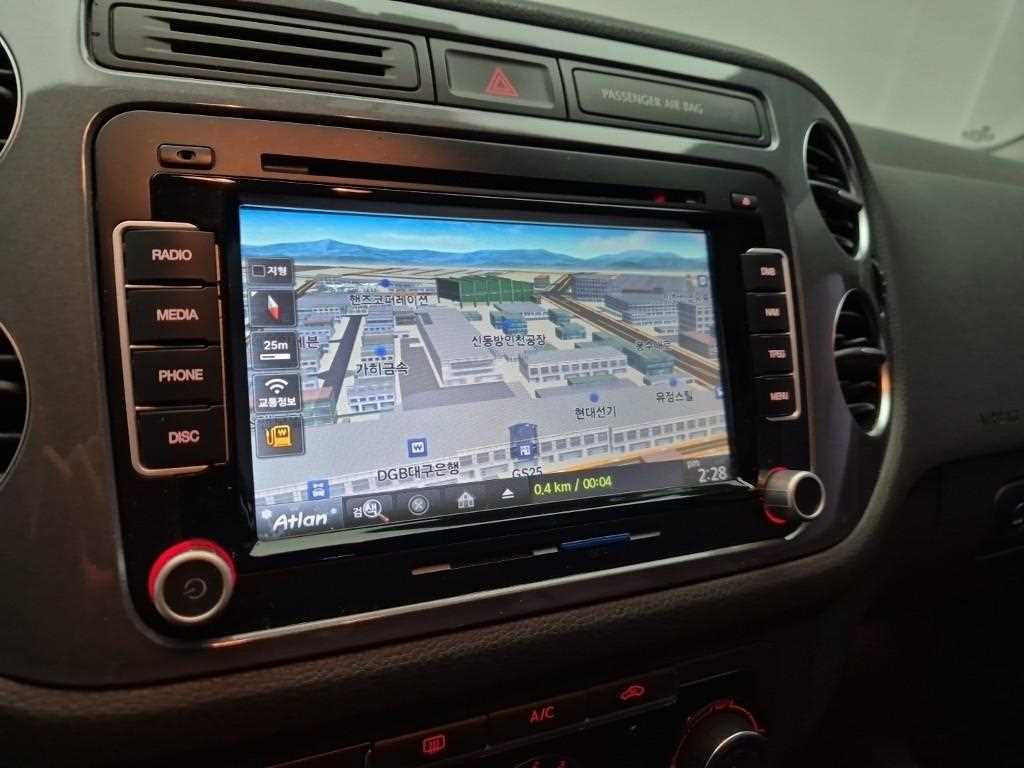 Volkswagen Tiguan 2015 Azul - Importación desde Corea - HF Imports Iquique - Foto 13