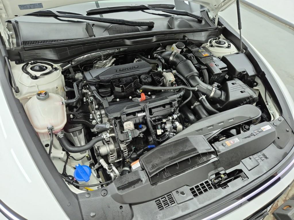 HYUNDAI Sonata - Vista 6