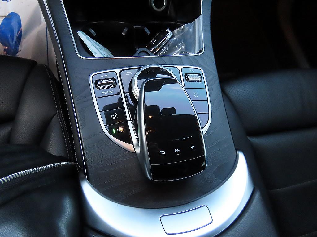 Mercedes Benz GLC Class 2019 Gris - Importación desde Corea - HF Imports Iquique - Foto 13