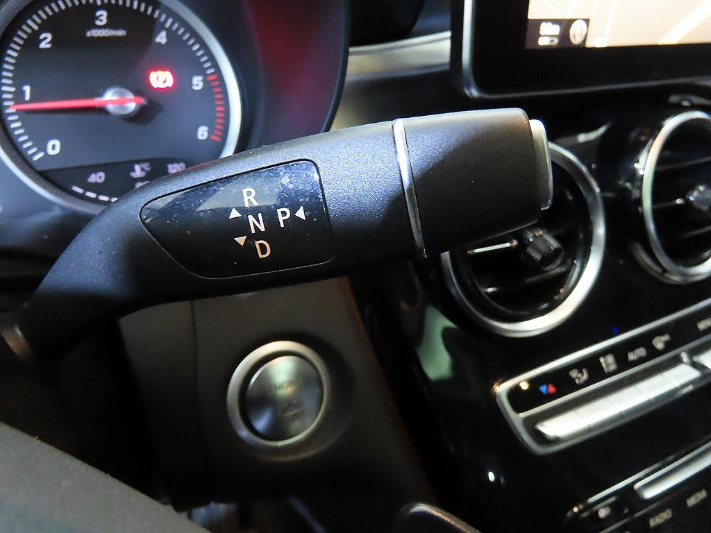 Mercedes Benz GLC Class - Vista 12