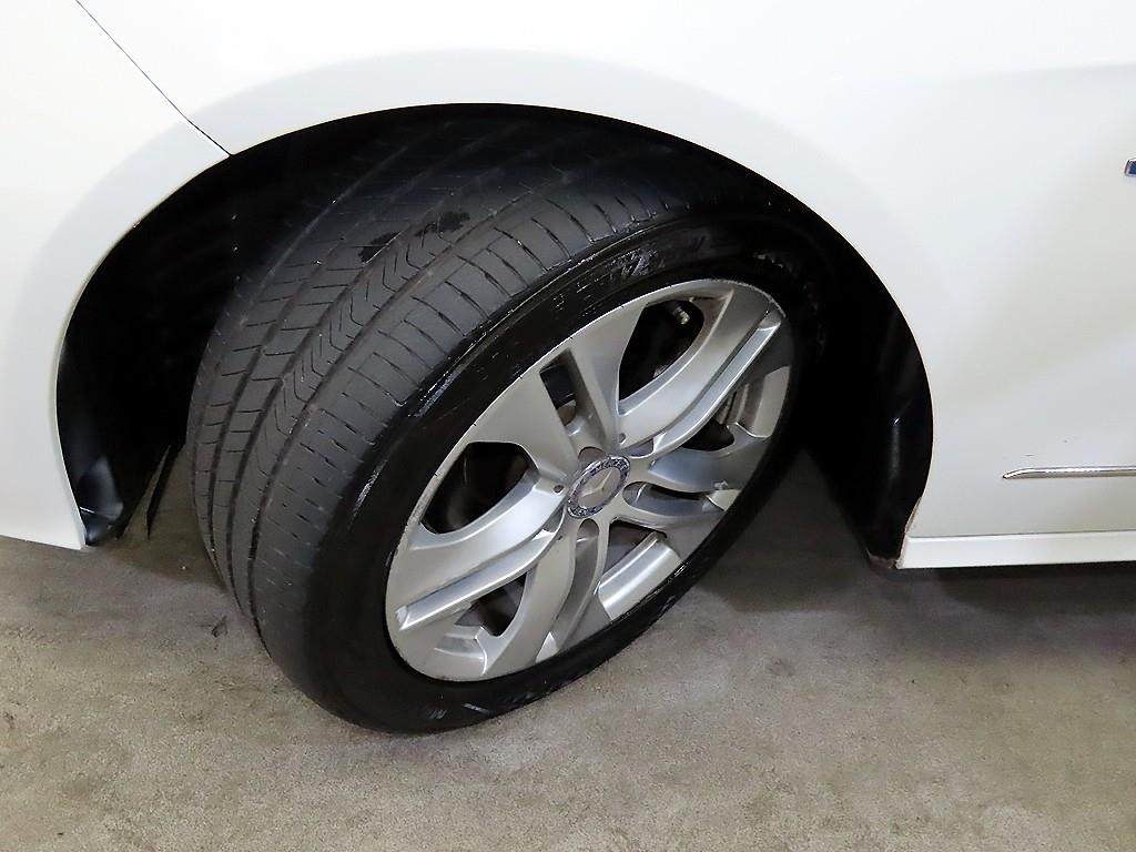 Mercedes Benz E class 2012 Blanco - Importación desde Corea - HF Imports Iquique - Foto 20