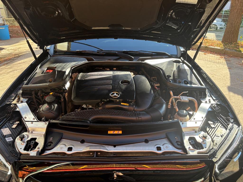 Mercedes Benz E class - Vista 7