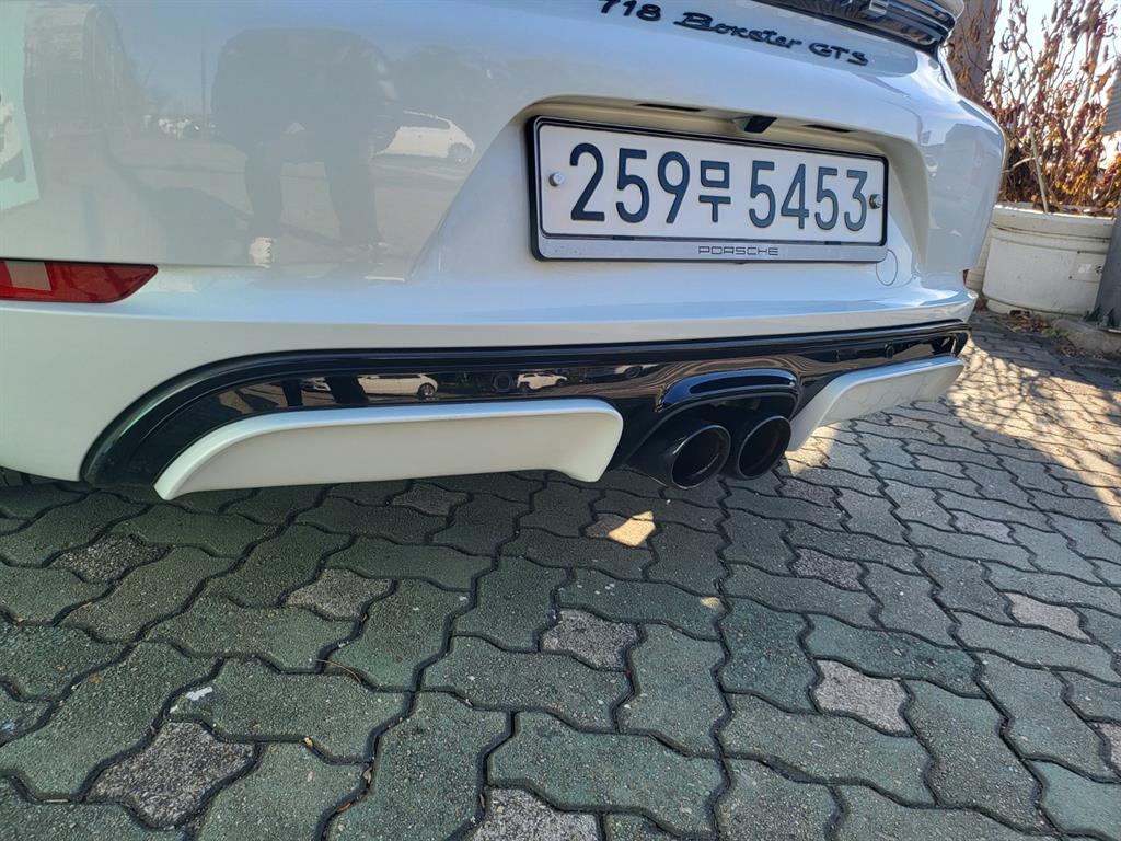 Porsche 718 - Vista 9