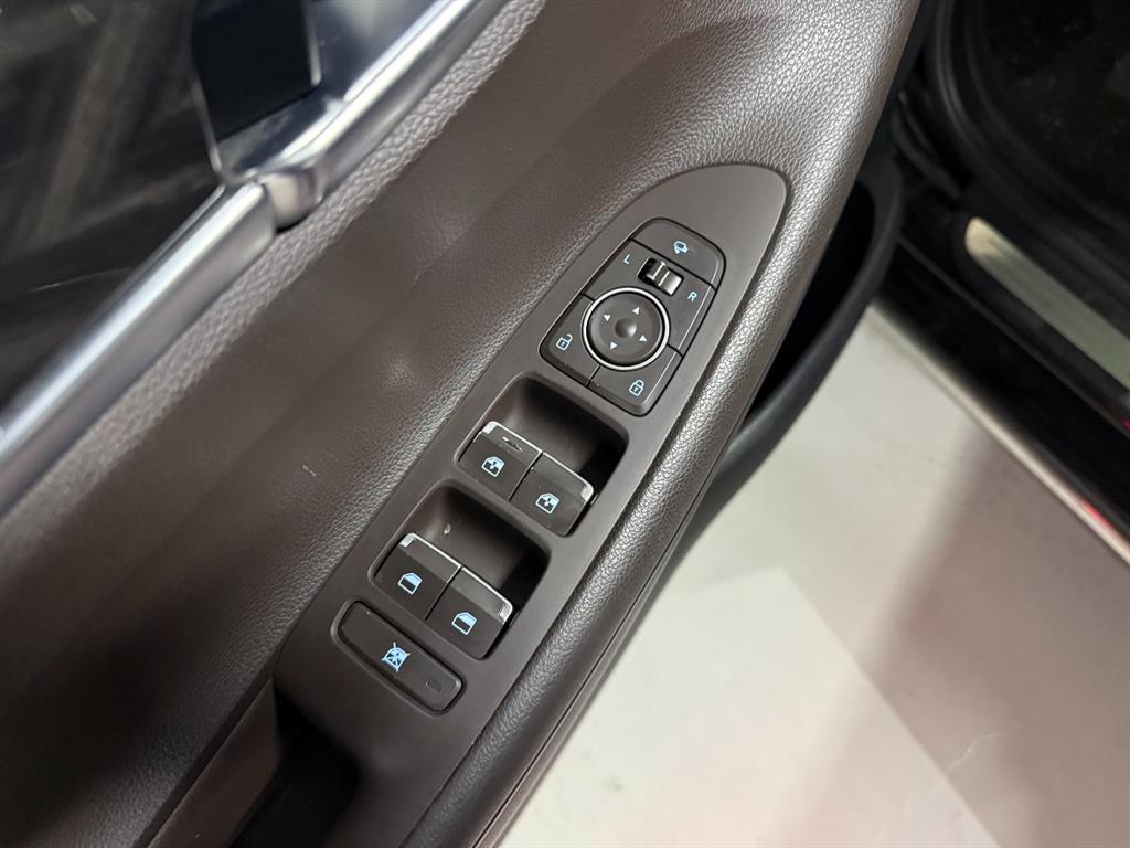 HYUNDAI Grandeur - Vista 10