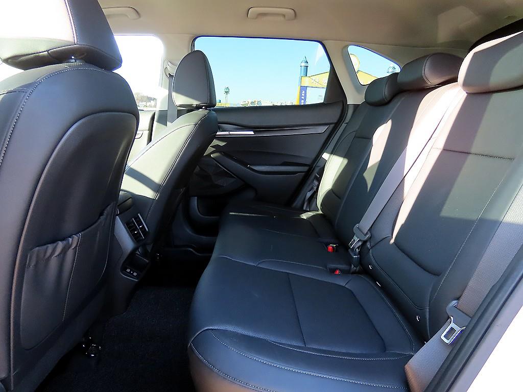 KIA Seltos - Vista 6