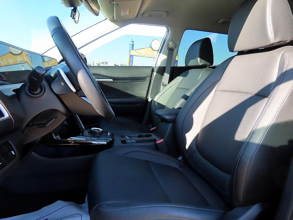 KIA Seltos - Vista 5