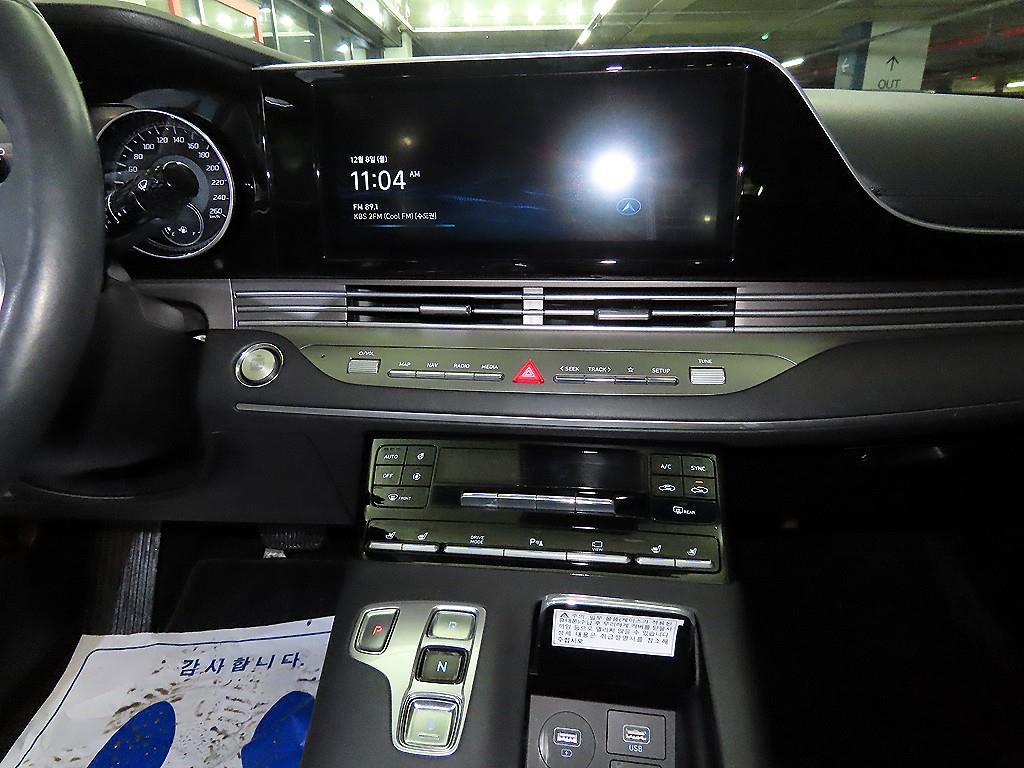 HYUNDAI Grandeur - Vista 11