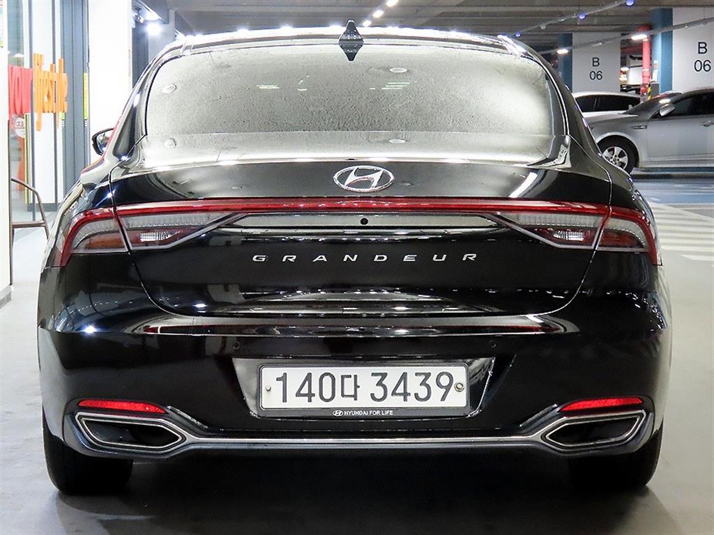 HYUNDAI Grandeur - Vista 5
