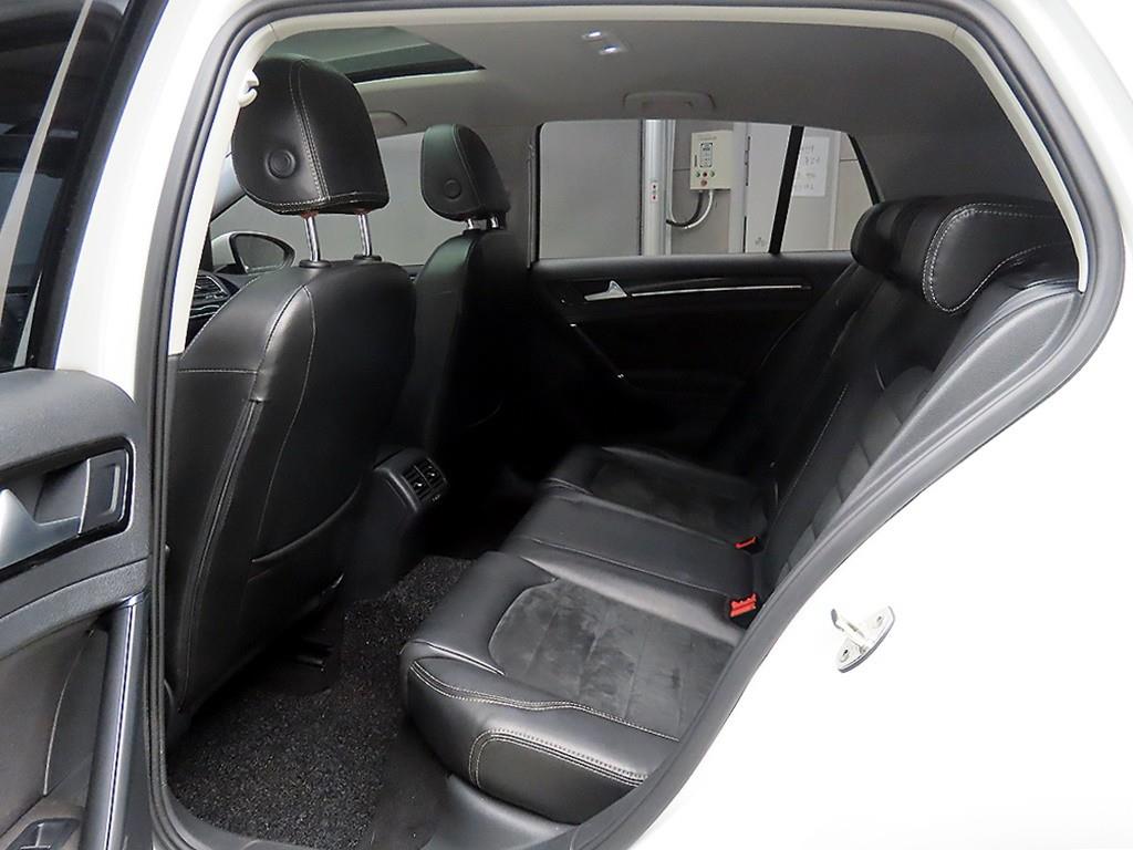 Volkswagen Golf - Vista 6