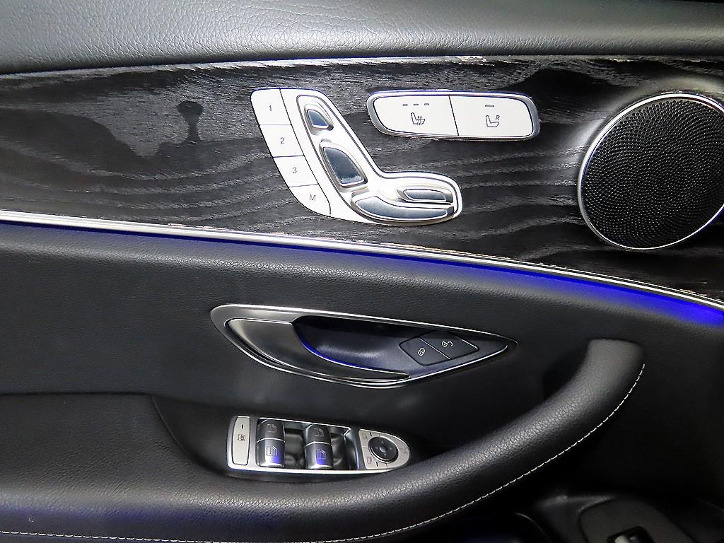 Mercedes Benz E class 2018 Negro - Importación desde Corea - HF Imports Iquique - Foto 14