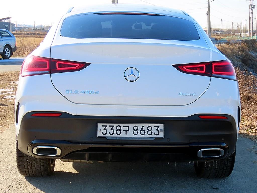 Mercedes Benz GLE Class - Vista 4