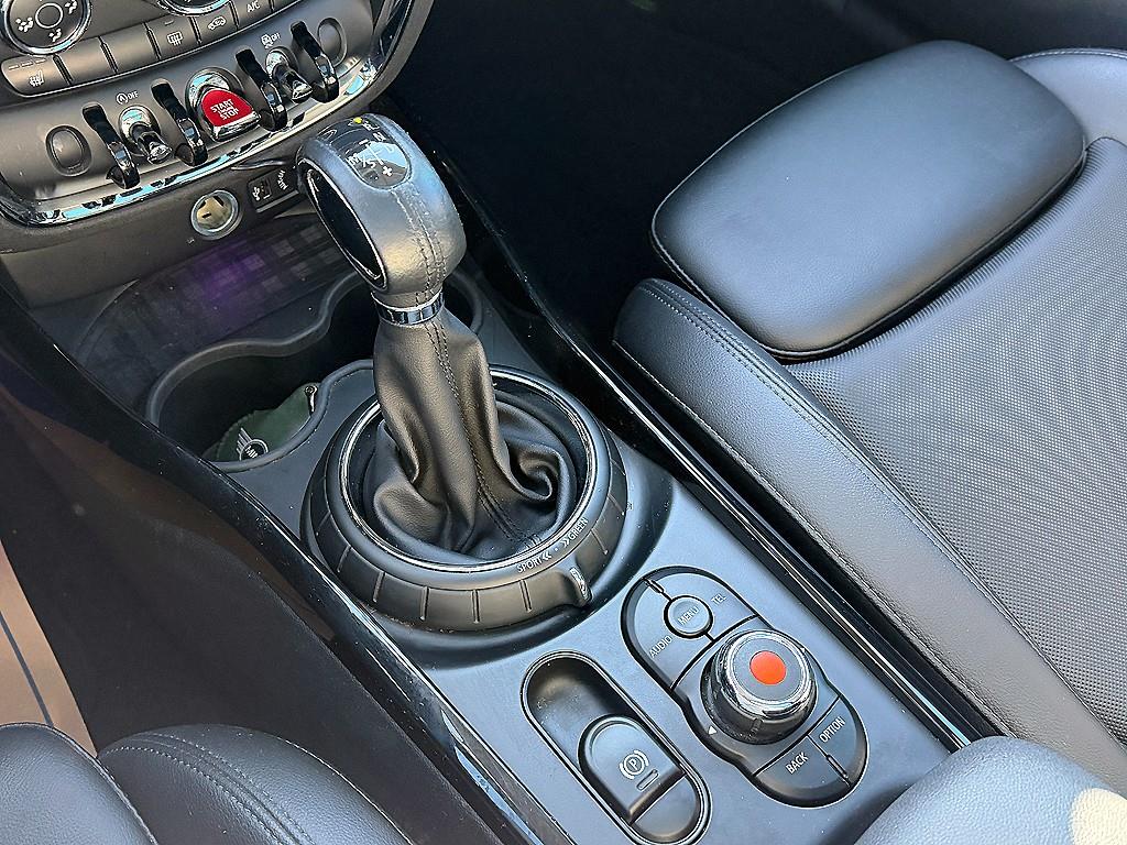 Mini Clubman - Vista 11