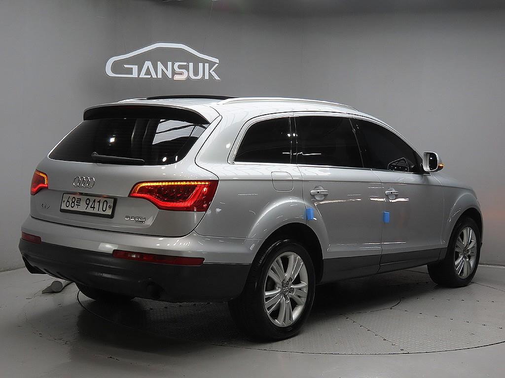 Audi Q7 - Vista 7