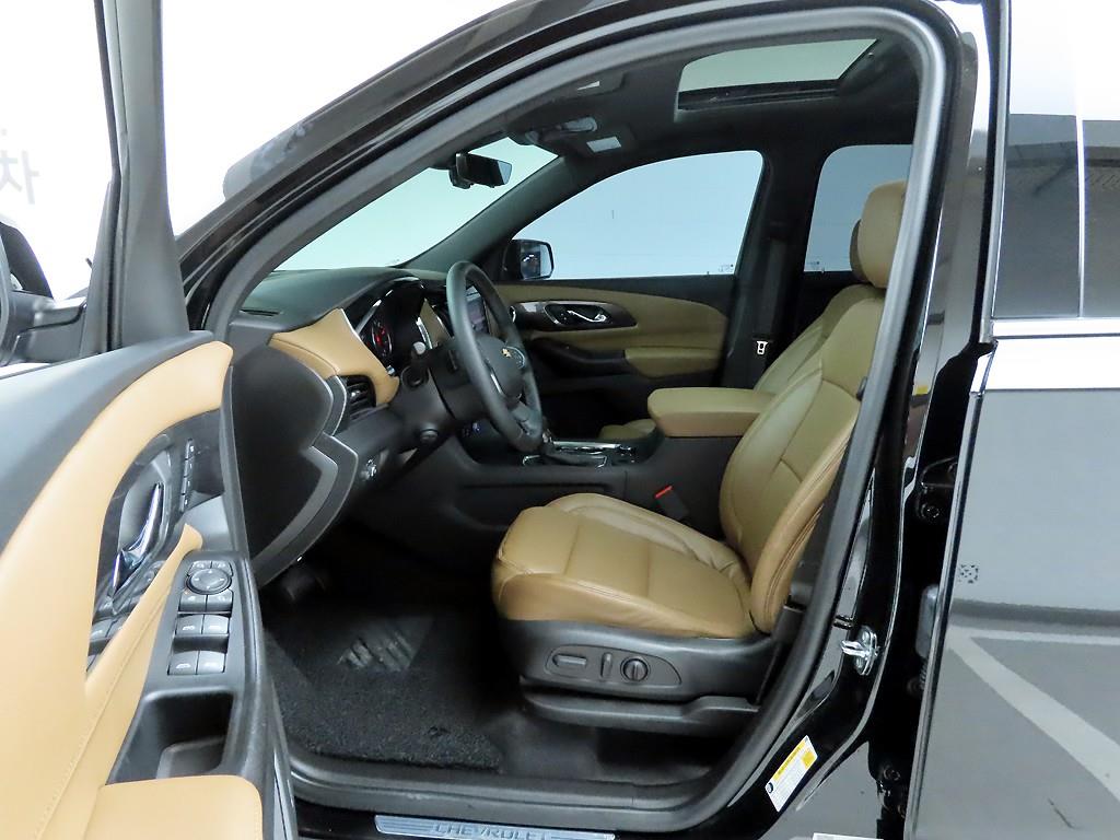 Chevrolet Travers - Vista 11