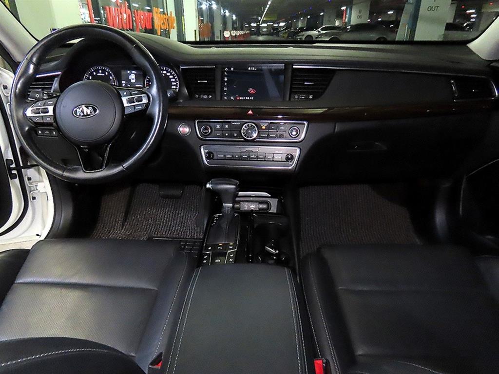 KIA K7 - Vista 10