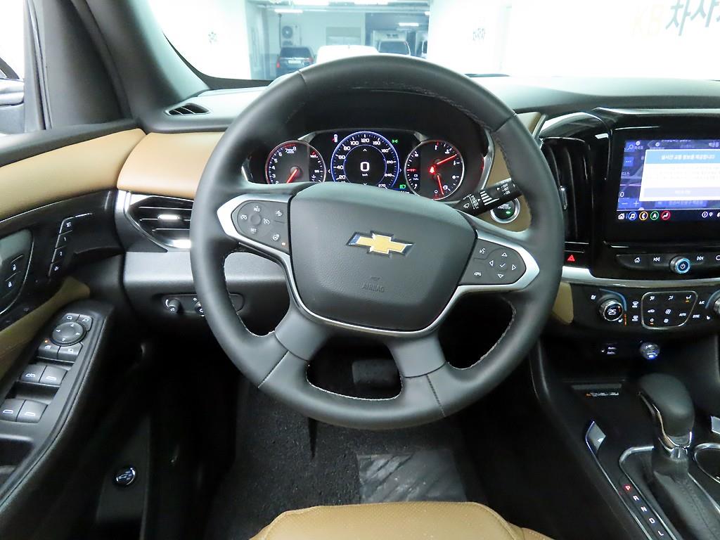 Chevrolet Travers - Vista 7