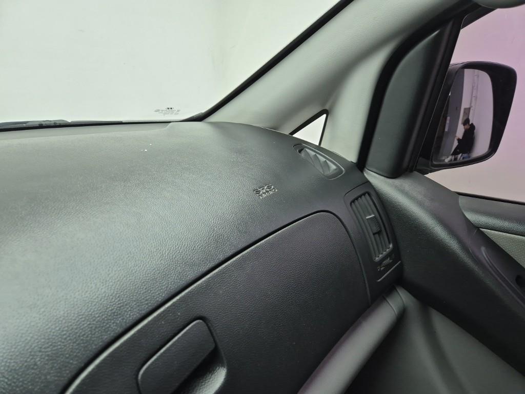 HYUNDAI Starex 2017 Azul - Importación desde Corea - HF Imports Iquique - Foto 13