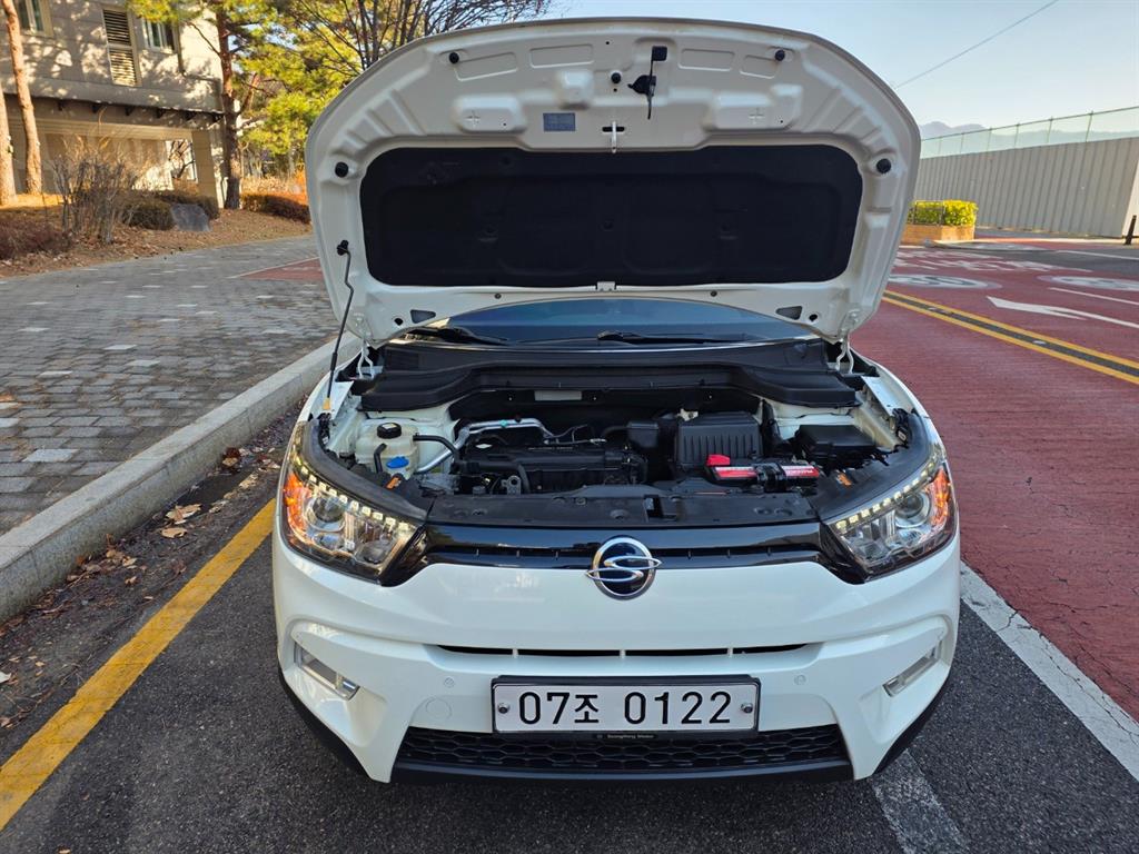 Ssangyong Tivoli - Vista 9