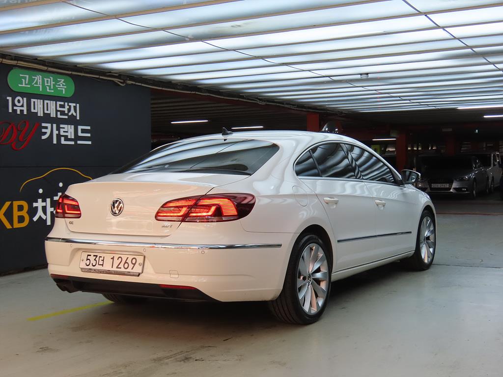 Volkswagen CC - Vista 4