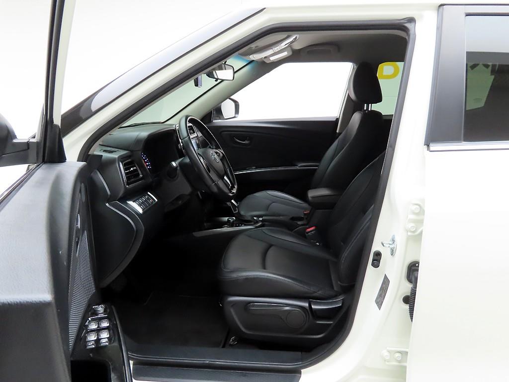 Ssangyong Tivoli 2022 Blanco - Importación desde Corea - HF Imports Iquique - Foto 13