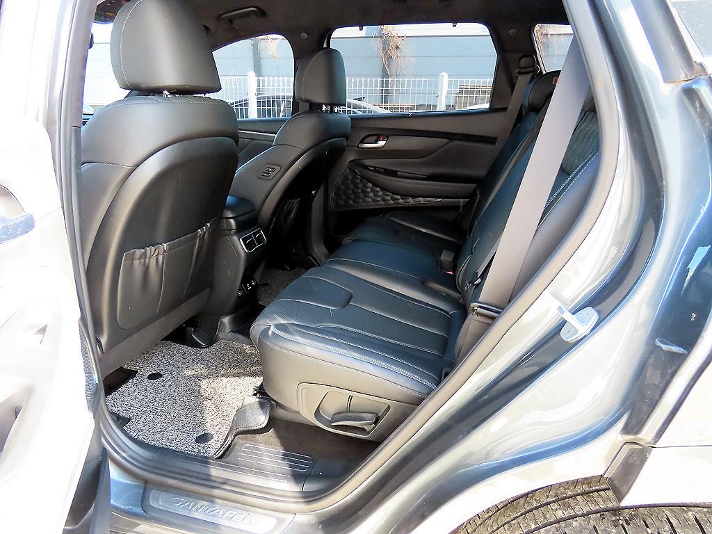 HYUNDAI Santa Fe - Vista 6